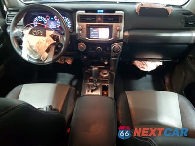 Zdjęcie 8 z 15 samochodu: 2018 TOYOTA 4RUNNER SR5 PREMIUM VIN:JTEBU5JR5J5512795 - miniatura