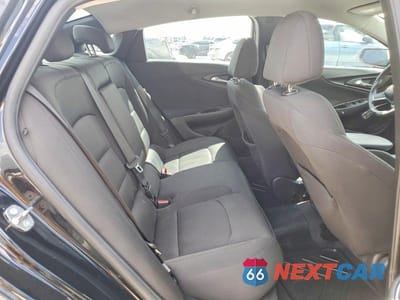 Zdjęcie 10 z 12 samochodu: 2018 CHEVROLET MALIBU LS VIN:1G1ZB5ST9JF235204 - miniatura