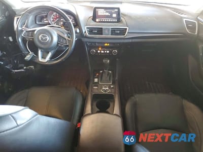 Zdjęcie 8 z 13 samochodu: 2017 MAZDA 3 GRAND TOURING VIN:3MZBN1M35HM130575 - miniatura