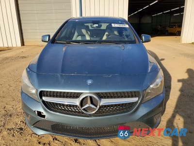 Piąte zdjęcie samochodu w środku: 2014 MERCEDES-BENZ CLA 250 VIN:WDDSJ4EB0EN067253 - miniatura