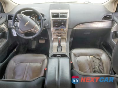 Zdjęcie 8 z 13 samochodu: 2013 LINCOLN MKX VIN:2LMDJ8JK9DBL18832 - miniatura