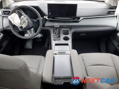 Zdjęcie 8 z 14 samochodu: 2026 TOYOTA SIENNA LE VIN:5TDGRKEC3TS292537 - miniatura