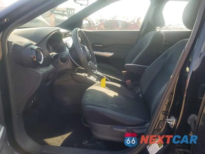 Zdjęcie 7 z 12 samochodu: 2018 NISSAN KICKS SV VIN:3N1CP5CU4JL543721 - miniatura