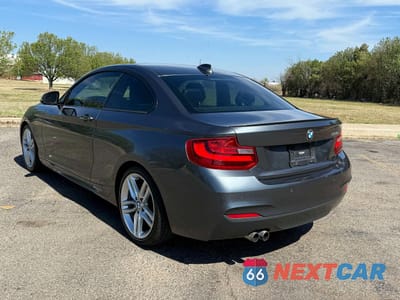 Trzecie zdjęcie samochodu z tyłu: 2014 BMW 228 I VIN:WBA1F5C51EV255559 - miniatura