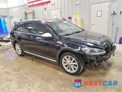 Czwarte zdjęcie samochodu z boku: 2018 VOLKSWAGEN GOLF ALLTRACK S VIN:3VWH17AU6JM757166 - miniatura