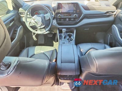 Zdjęcie 8 z 13 samochodu: 2021 TOYOTA HIGHLANDER XSE VIN:5TDLZRAH7MS049761 - miniatura