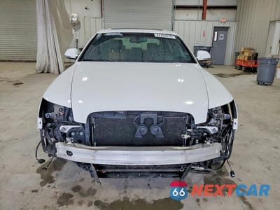 Piąte zdjęcie samochodu w środku: 2011 AUDI A6 PREMIUM PLUS VIN:WAUFGAFB9BN018004 - miniatura