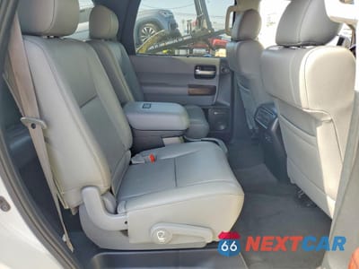 Zdjęcie 11 z 14 samochodu: 2013 TOYOTA SEQUOIA PLATINUM VIN:5TDDY5G16DS074466 - miniatura