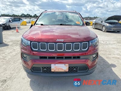 Piąte zdjęcie samochodu w środku: 2022 JEEP COMPASS LATITUDE VIN:3C4NJCBB6NT119166 - miniatura