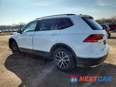 Drugie zdjęcie samochodu z przodu: 2020 VOLKSWAGEN TIGUAN SE VIN:3VV2B7AX7LM064398 - miniatura