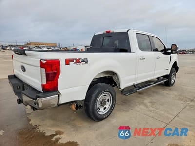Trzecie zdjęcie samochodu z tyłu: 2019 FORD F250 SUPER DUTY VIN:1FT7W2BT1KED63722 - miniatura