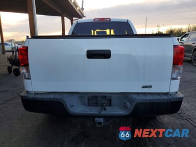 Zdjęcie 6 z 12 samochodu: 2010 TOYOTA TUNDRA GRADE VIN:5TFUW5F14AX129204 - miniatura