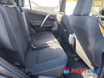 Zdjęcie 10 z 12 samochodu: 2016 TOYOTA RAV4 XLE VIN:JTMRFREVXGJ077882 - miniatura