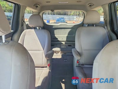 Zdjęcie 10 z 13 samochodu: 2015 KIA SEDONA LX VIN:KNDMB5C13F6056775 - miniatura