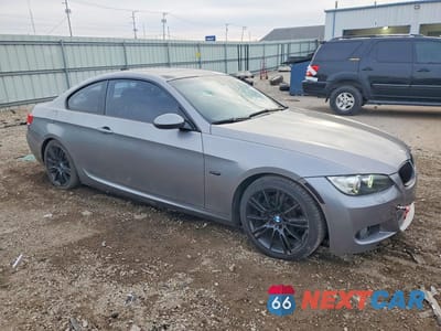 Czwarte zdjęcie samochodu z boku: 2009 BMW 328 I VIN:WBAWB33519P138337 - miniatura