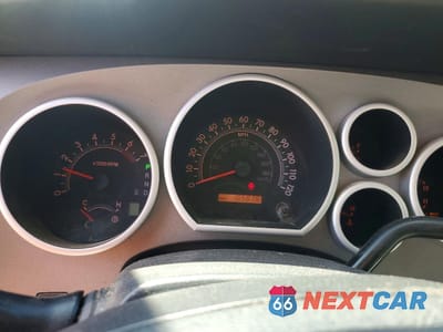 Zdjęcie 9 z 12 samochodu: 2011 TOYOTA TUNDRA GRADE VIN:5TFRY5F13BX102755 - miniatura