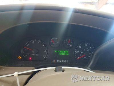 Zdjęcie 9 z 13 samochodu: 2006 FORD TAURUS VIN:1FAFP53U66A139737 - miniatura
