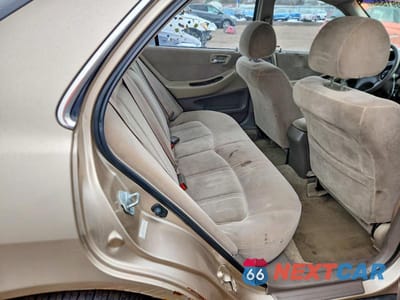 Zdjęcie 10 z 12 samochodu: 2000 HONDA ACCORD SE VIN:1HGCG5679YA047366 - miniatura