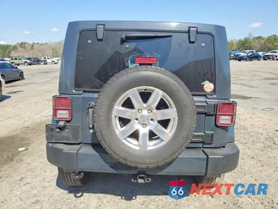 Zdjęcie 6 z 12 samochodu: 2017 JEEP WRANGLER UNLIMITED SAHARA VIN:1C4BJWEG1HL700361 - miniatura