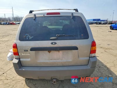 Zdjęcie 6 z 13 samochodu: 2001 FORD ESCAPE XLT VIN:1FMYU04181KB28143 - miniatura