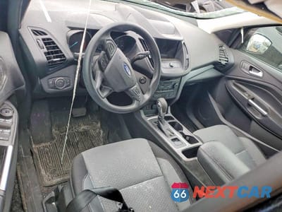 Zdjęcie 8 z 11 samochodu: 2019 FORD ESCAPE SE VIN:1FMCU0GD5KUC47483 - miniatura