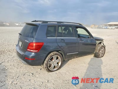 Trzecie zdjęcie samochodu z tyłu: 2013 MERCEDES-BENZ GLK 350 4MATIC VIN:WDCGG8JB7DG104405 - miniatura