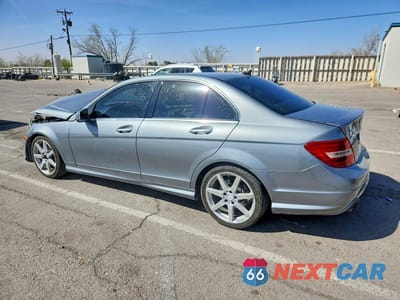 Drugie zdjęcie samochodu z przodu: 2013 MERCEDES-BENZ C 250 VIN:WDDGF4HBXDR264389 - miniatura