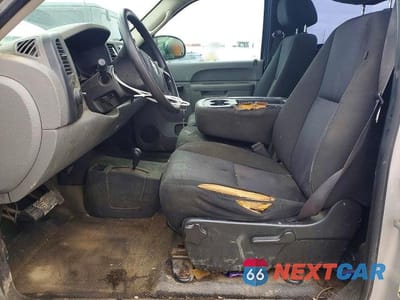 Zdjęcie 7 z 11 samochodu: 2011 CHEVROLET SILVERADO K1500 VIN:1GCNKPEXXBZ292141 - miniatura