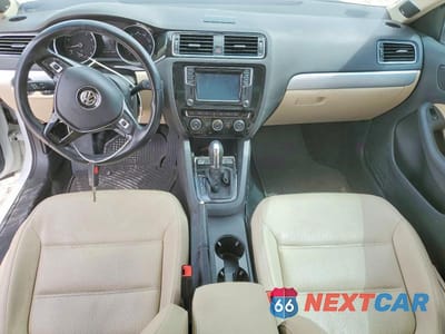 Zdjęcie 8 z 12 samochodu: 2018 VOLKSWAGEN JETTA SEL VIN:3VWL17AJ5JM211295 - miniatura