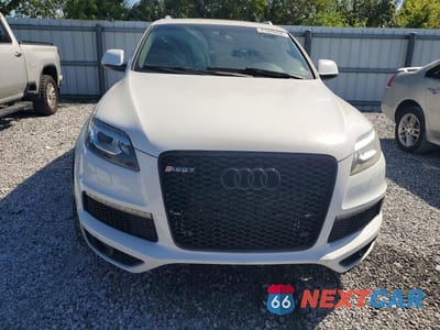 Piąte zdjęcie samochodu w środku: 2014 AUDI Q7 PRESTIGE VIN:WA1WMAFE1ED004737 - miniatura