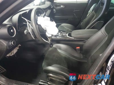 Zdjęcie 7 z 12 samochodu: 2023 ALFA ROMEO GIULIA QUADRIFOGLIO VIN:ZARFAMEVXP7676787 - miniatura