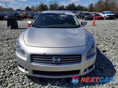 Piąte zdjęcie samochodu w środku: 2010 NISSAN MAXIMA 3.5 S VIN:1N4AA5AP7AC850322 - miniatura