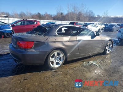 Trzecie zdjęcie samochodu z tyłu: 2011 BMW 335 I VIN:WBADX7C56BE742869 - miniatura