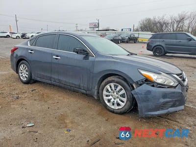 Czwarte zdjęcie samochodu z boku: 2018 NISSAN ALTIMA 2.5 S VIN:1N4AL3AP2JC294452 - miniatura