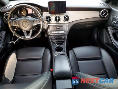 Zdjęcie 8 z 12 samochodu: 2018 MERCEDES-BENZ CLA 250 VIN:WDDSJ4EB6JN505803 - miniatura