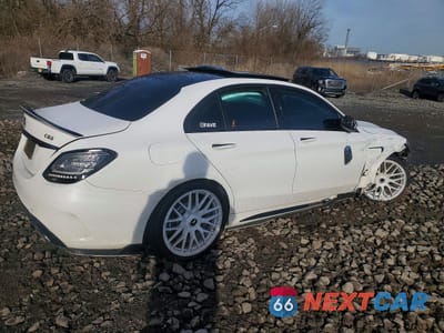 Trzecie zdjęcie samochodu z tyłu: 2021 MERCEDES-BENZ C 63 AMG VIN:W1KWF8GB0MR618506 - miniatura