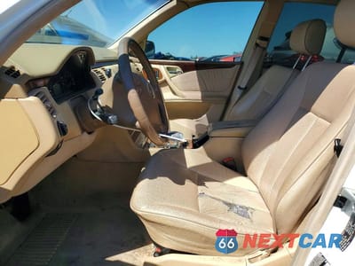 Zdjęcie 7 z 11 samochodu: 2000 MERCEDES-BENZ E-CLASS E320 VIN:WDBJF65J0YB149580 - miniatura