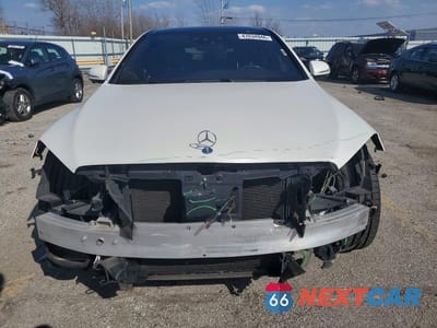 Piąte zdjęcie samochodu w środku: 2015 MERCEDES-BENZ S 550 VIN:WDDUG8CB1FA186875 - miniatura