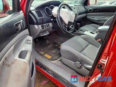 Zdjęcie 8 z 11 samochodu: 2011 TOYOTA TACOMA V6 VIN:5TFUU4EN3BX014504 - miniatura