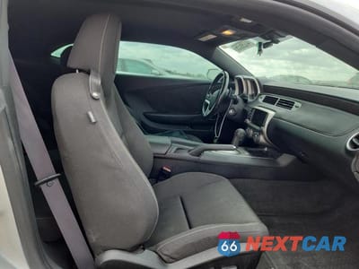 Zdjęcie 10 z 11 samochodu: 2015 CHEVROLET CAMARO LT VIN:2G1FD1E37F9308197 - miniatura