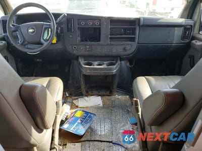 Zdjęcie 8 z 12 samochodu: 2013 CHEV EXPRESS G2500 VIN:1GCWGGCA8D1193839 - miniatura