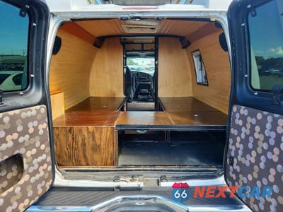 Zdjęcie 10 z 12 samochodu: 2008 FORD E350 UTILITY / SERVICE VAN VIN:1FTSS34S78DB38607 - miniatura