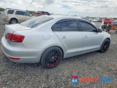 Trzecie zdjęcie samochodu z tyłu: 2014 VOLKSWAGEN JETTA GLI VIN:3VW4T7AJ1EM292624 - miniatura