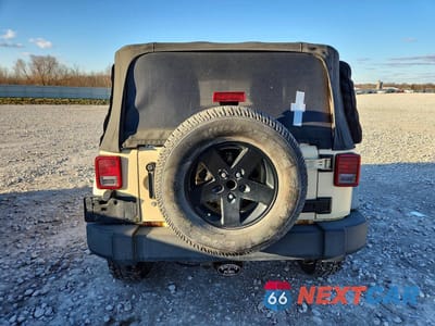 Zdjęcie 6 z 12 samochodu: 2011 JEEP WRANGLER SPORT VIN:1J4AA2D11BL620366 - miniatura