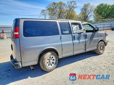 Trzecie zdjęcie samochodu z tyłu: 2011 CHEVROLET EXPRESS G1500 LS VIN:1GNSGBF49B1152731 - miniatura