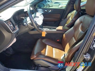 Zdjęcie 7 z 12 samochodu: 2022 VOLVO V60 CROSS COUNTRY T5 MOMENTUM VIN:YV4102WK7N2092595 - miniatura