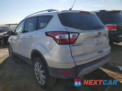 Drugie zdjęcie samochodu z przodu: 2018 FORD ESCAPE TITANIUM VIN:1FMCU9J98JUC11469 - miniatura