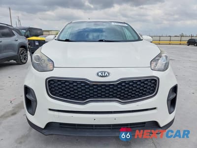 Piąte zdjęcie samochodu w środku: 2019 KIA SPORTAGE LX VIN:KNDPM3AC5K7581003 - miniatura