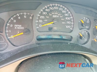 Zdjęcie 9 z 12 samochodu: 2004 CHEVROLET SUBURBAN K1500 VIN:1GNFK16Z84J159114 - miniatura