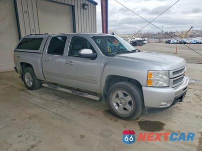 Czwarte zdjęcie samochodu z boku: 2012 CHEVROLET SILVERADO K1500 LTZ VIN:3GCPKTE72CG168741 - miniatura